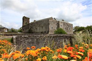 Chateau de Regnéville-sur-mer. (c) D Daguier / CD50