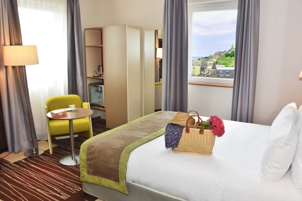 Chambre- hôtel Mercure Granville Le Grand Large